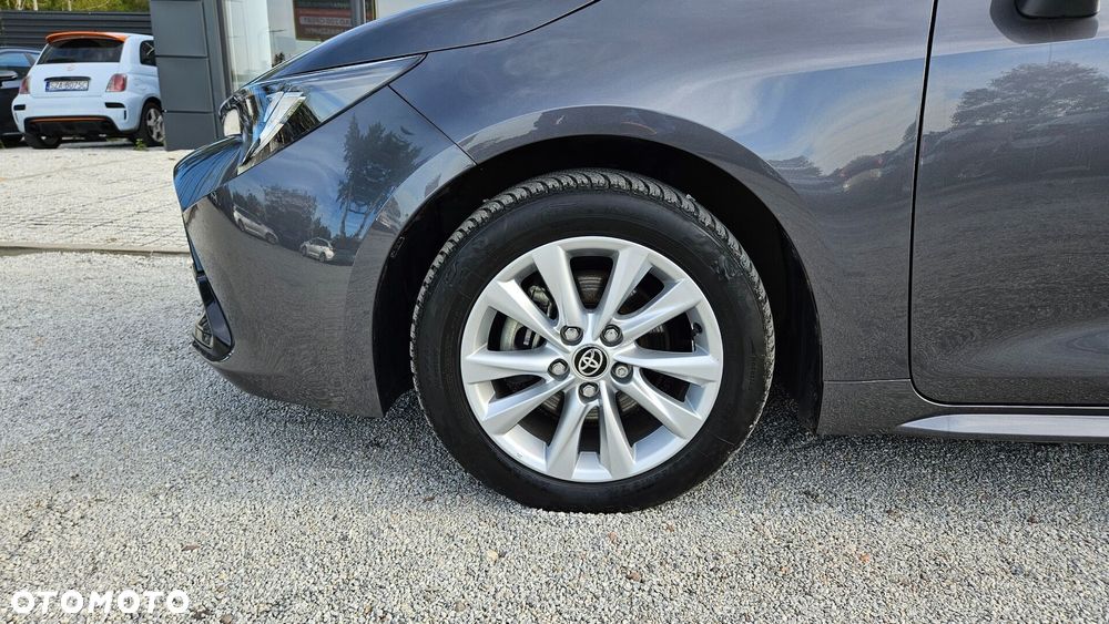 Toyota Corolla 1.8 Hybrid Comfort - 16