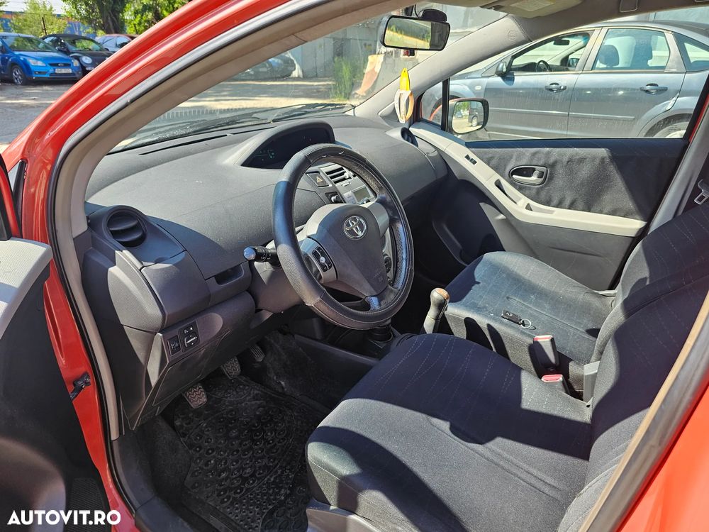 Toyota Yaris 1.3 Luna - 7