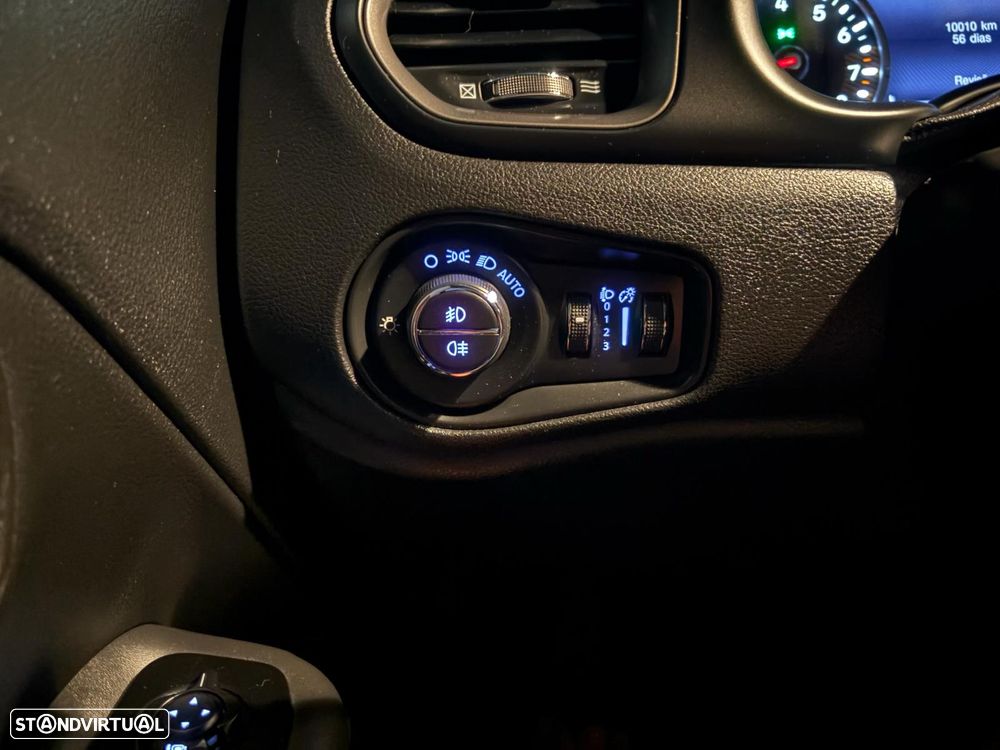 Jeep Renegade 1.3 T Limited S DCT - 27