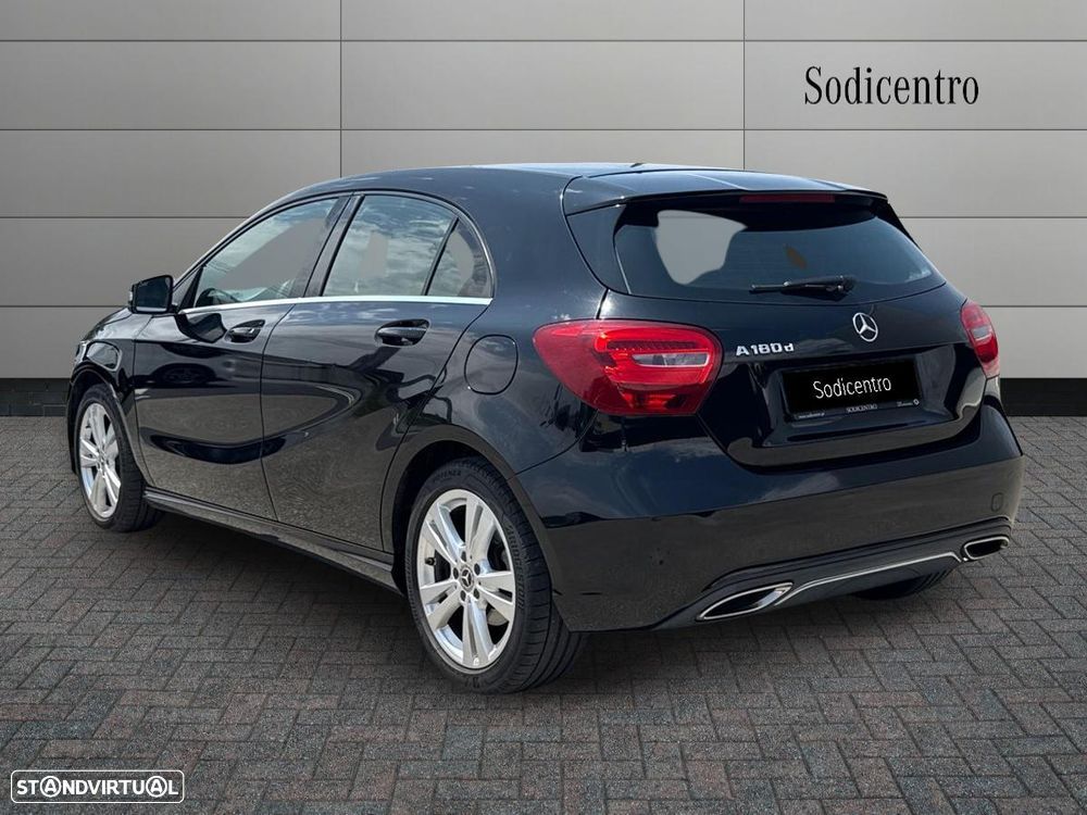 Mercedes-Benz A 180 d Urban - 8