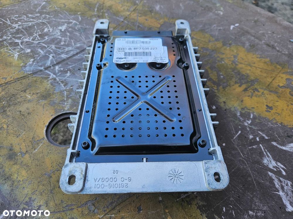 Wzmacniacz 8P3035223 BOSE Głosników Subwoofer Radio Amplituner AUDI A3 8P - 8