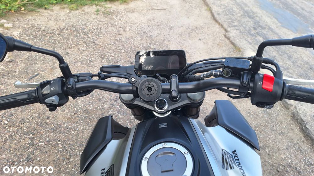 Honda CB - 15