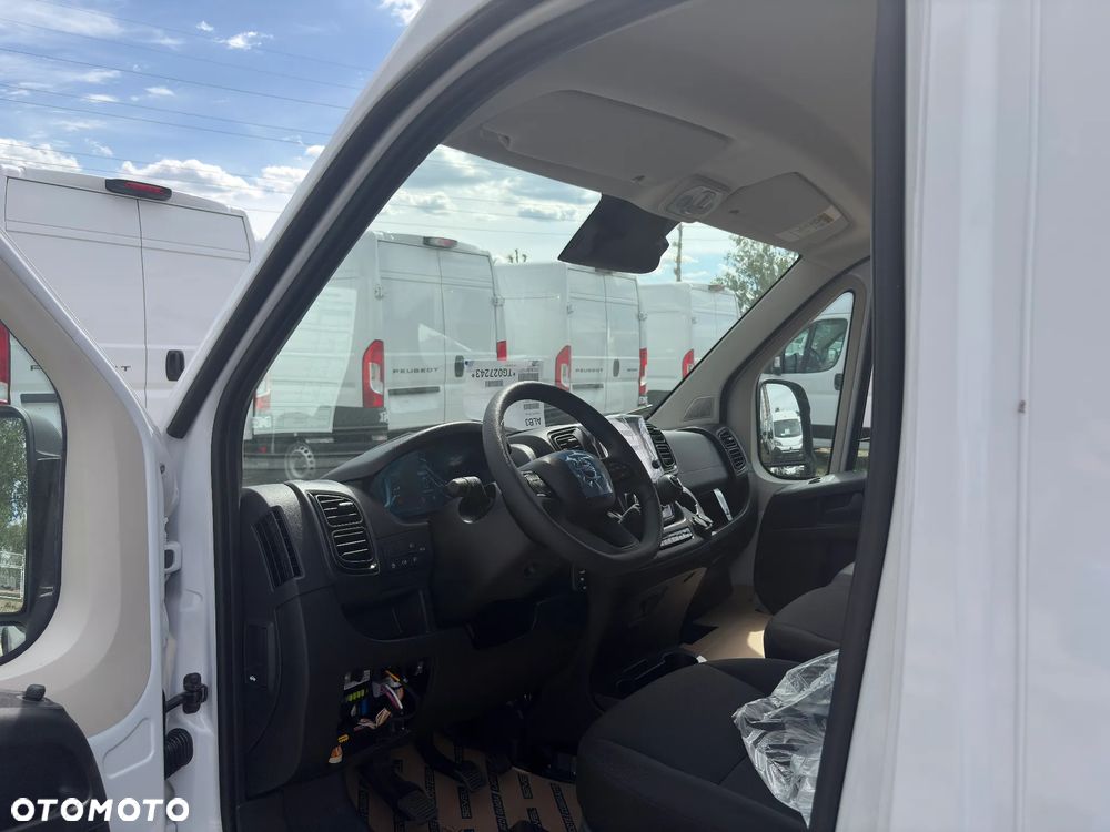 Opel Movano L4H2 140KM - 9
