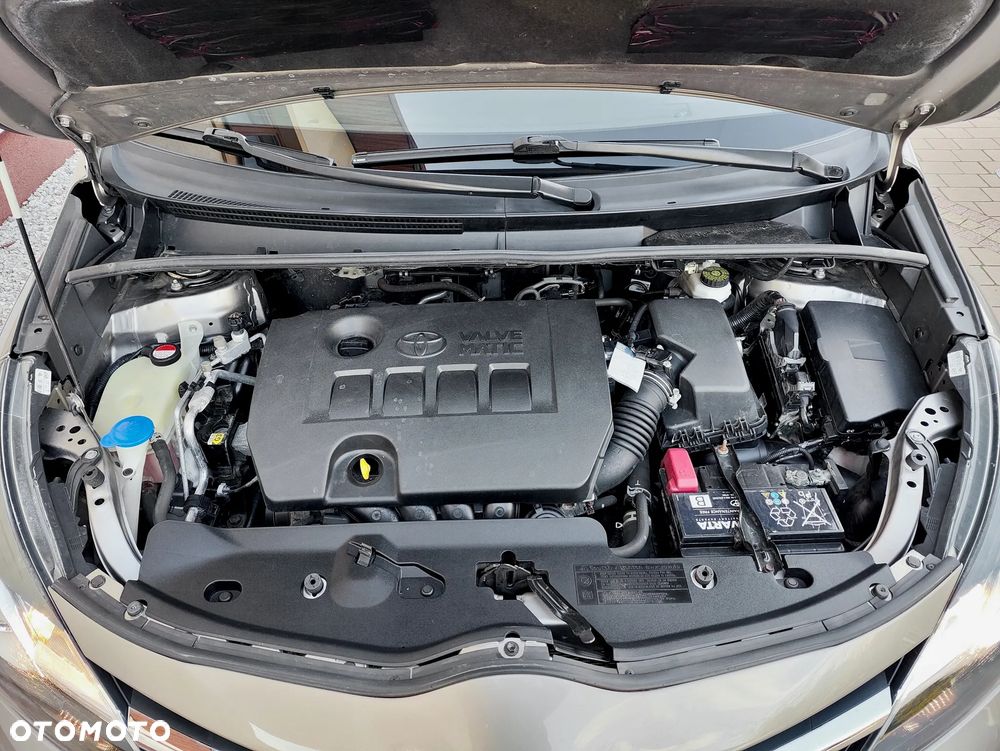 Toyota Verso 1.8 Premium EU6 - 28