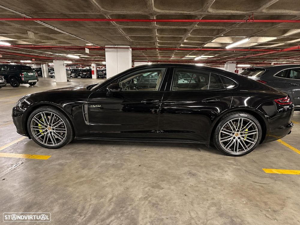 Porsche Panamera 4 E-Hybrid Edition 10 Anos - 2