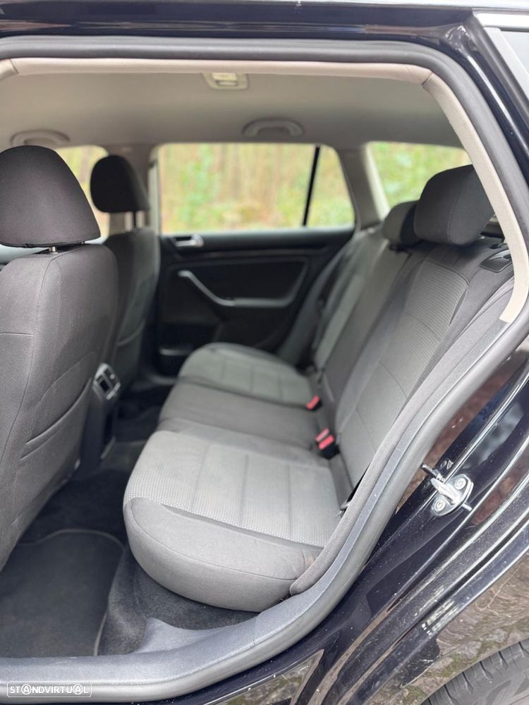 VW Golf 1.6 TDi Confortline - 10