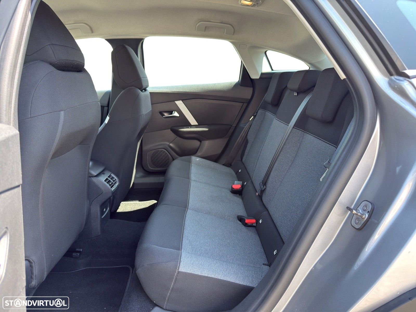 Citroën C4 PureTech 130 Stop&Start EAT8 FEEL PACK - 12