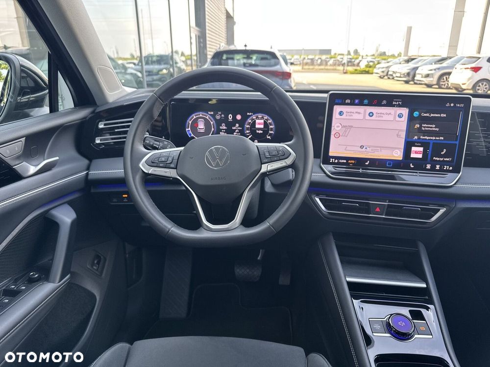 Volkswagen Tiguan - 23