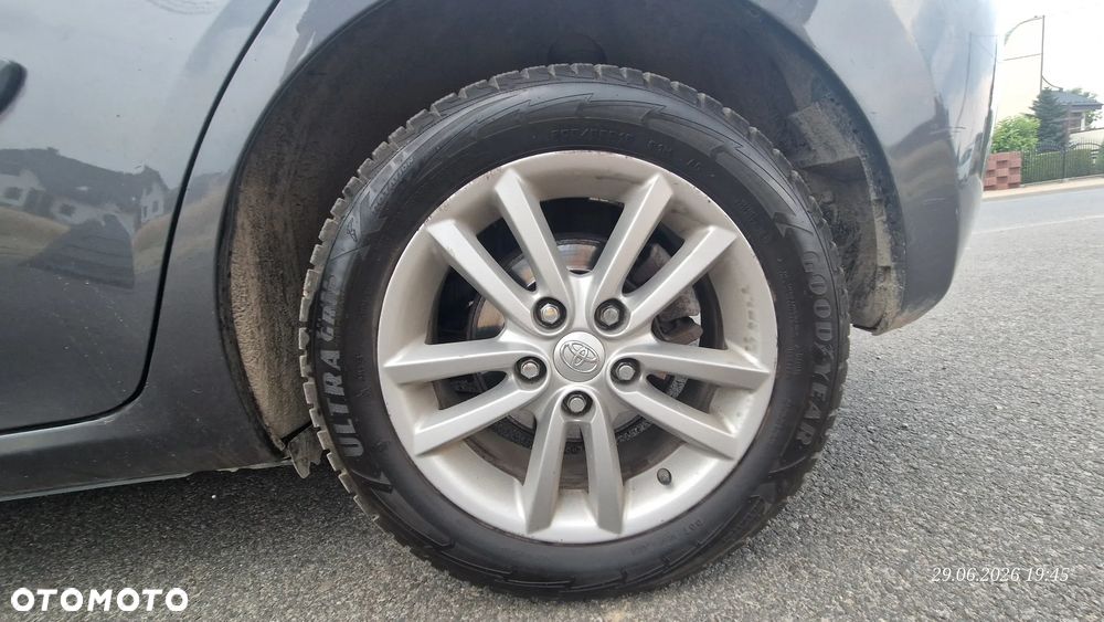 Toyota Auris 2.0 D-4D Luna - 11