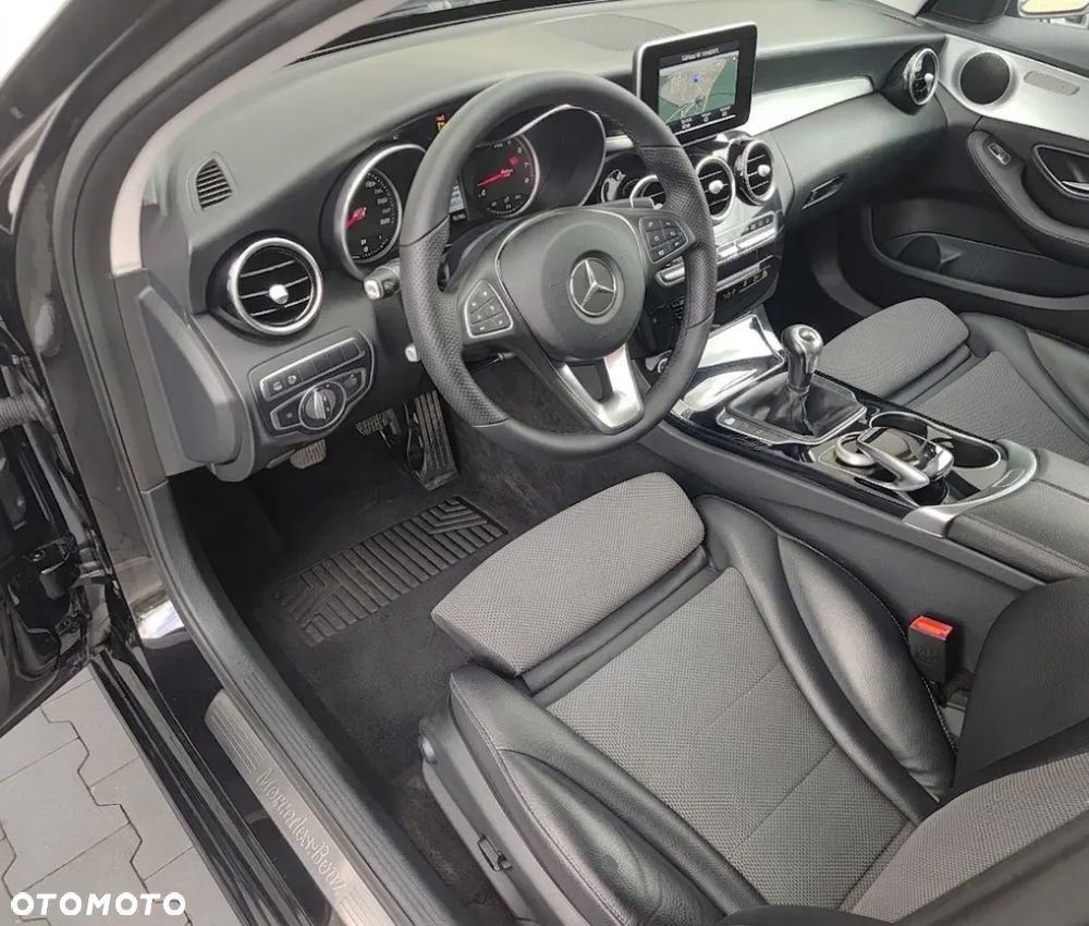 Mercedes-Benz Klasa C 180 (BlueEFFICIENCY) Avantgarde - 14