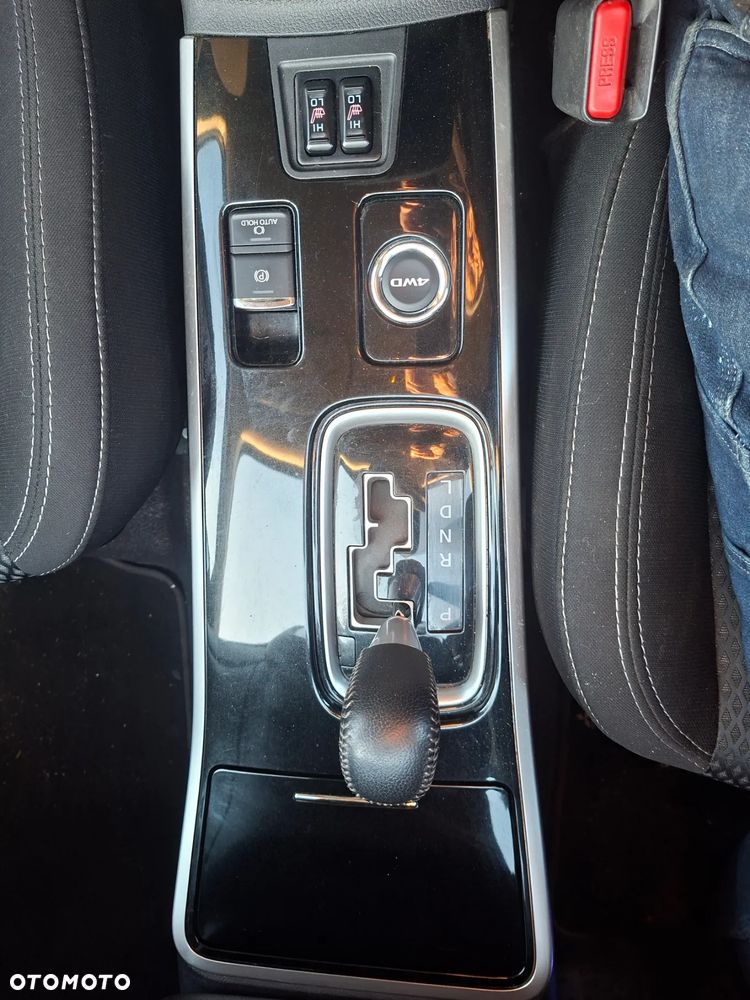 Mitsubishi Outlander 2.0 Intense 4WD CVT - 8
