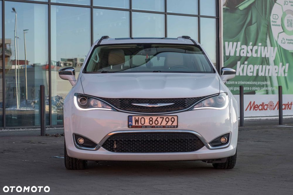 Chrysler Pacifica - 6