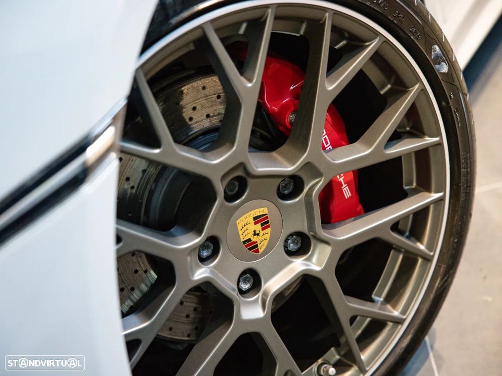 Porsche 911 (992) Carrera 4S PDK - 33
