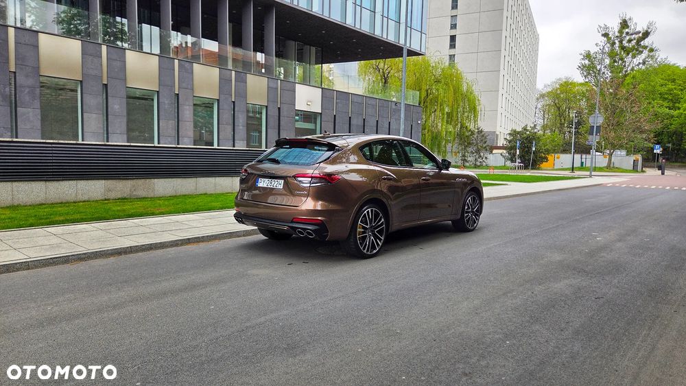 Maserati Levante GTS - 9