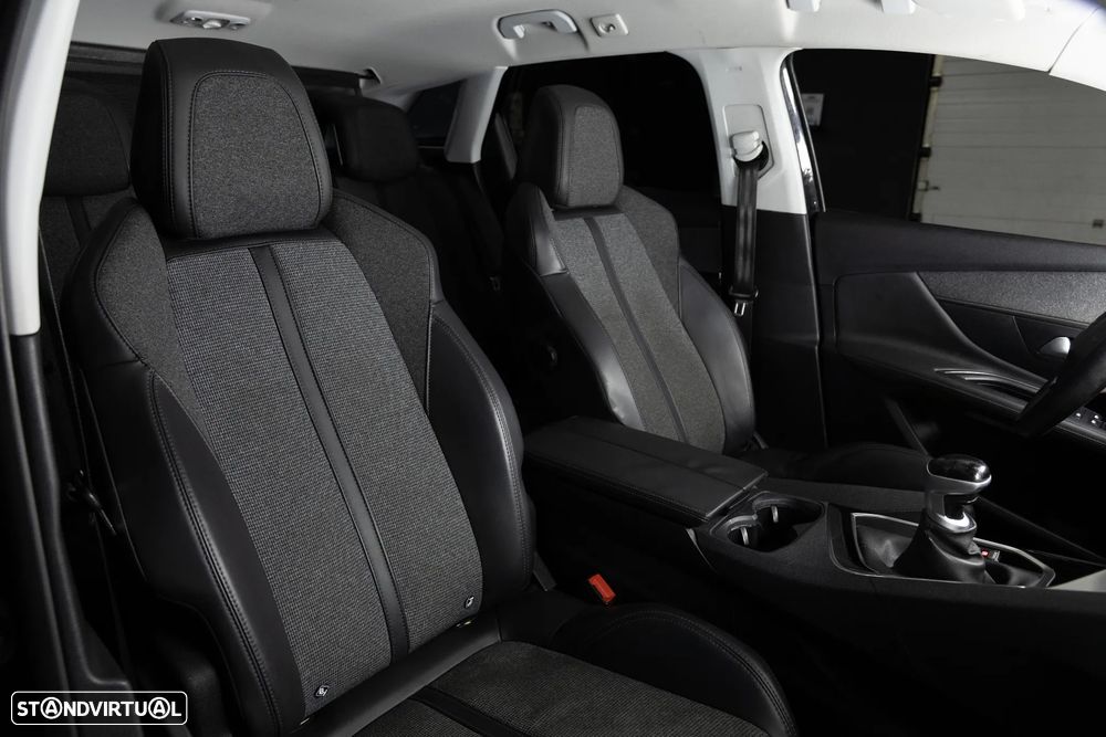 Peugeot 3008 1.2 PureTech Allure - 12