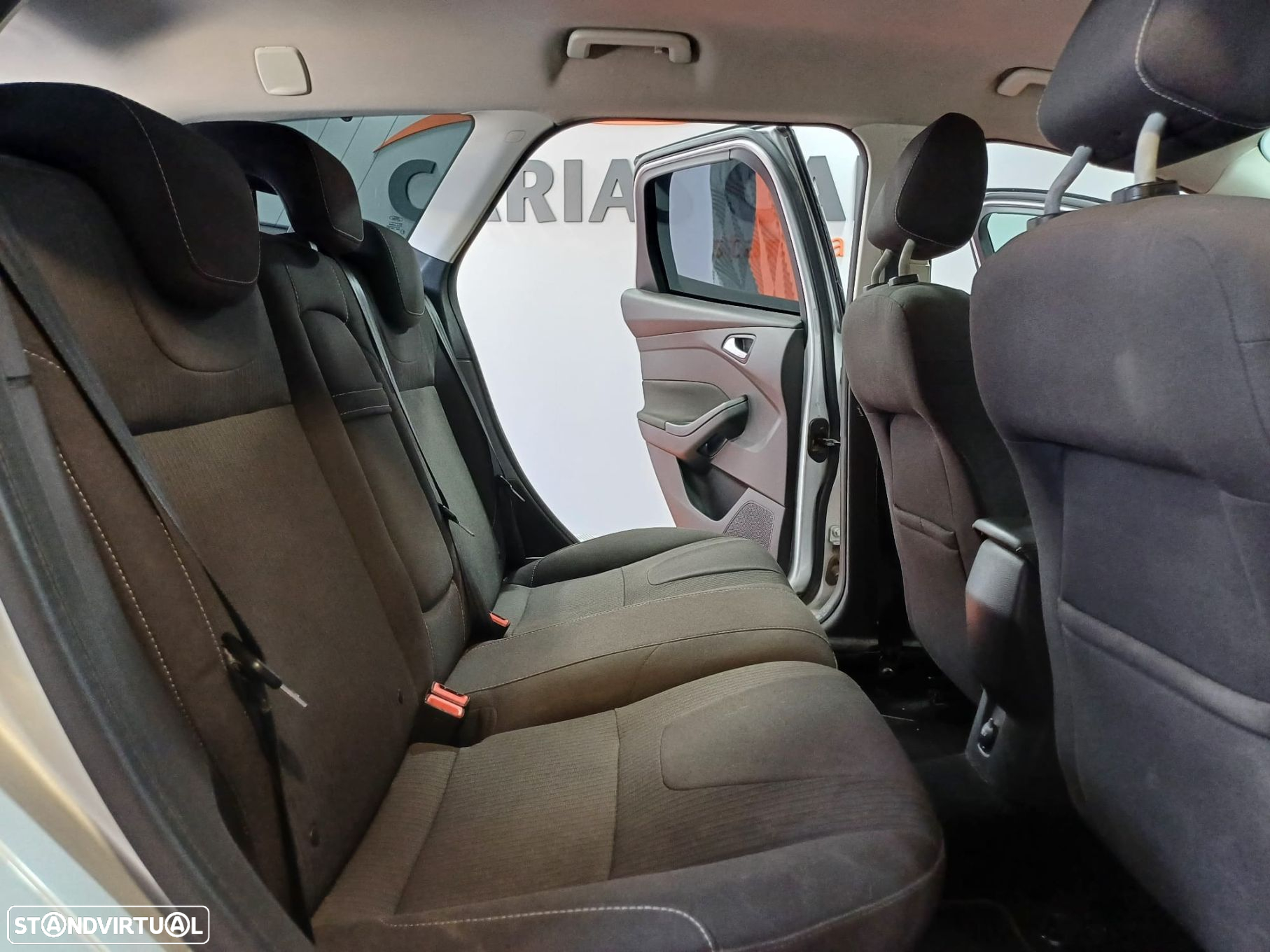 Ford Focus SW 1.6 TDCi Titanium - 12