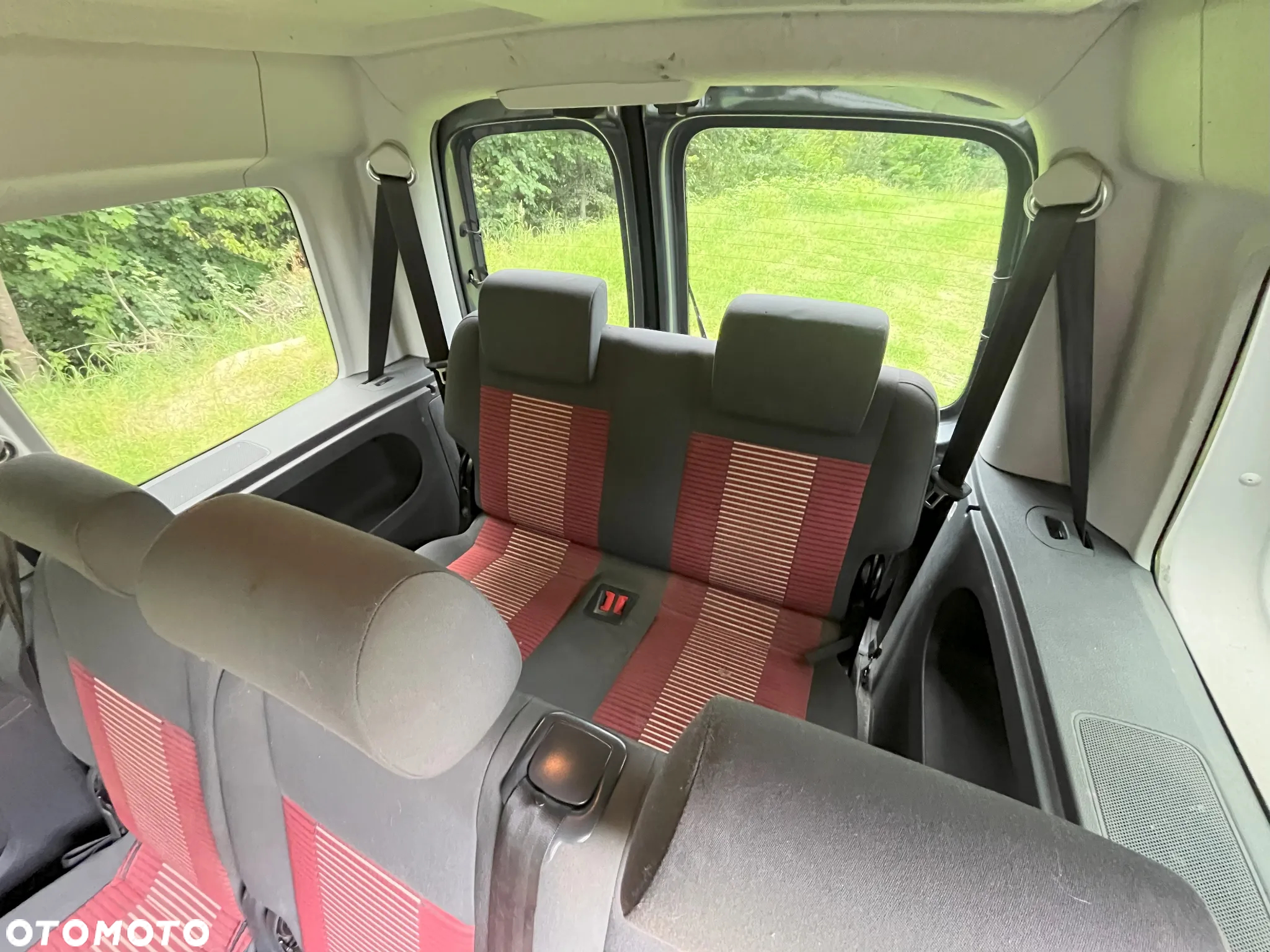 Volkswagen Caddy 1.6 TDI (7-Si.) Edition 30 - 28
