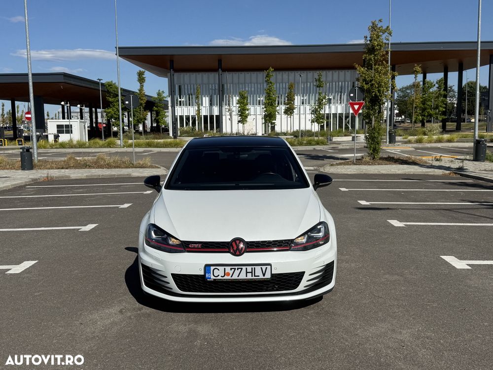Volkswagen Golf 2.0 TSI BMT DSG GTI Performance - 2