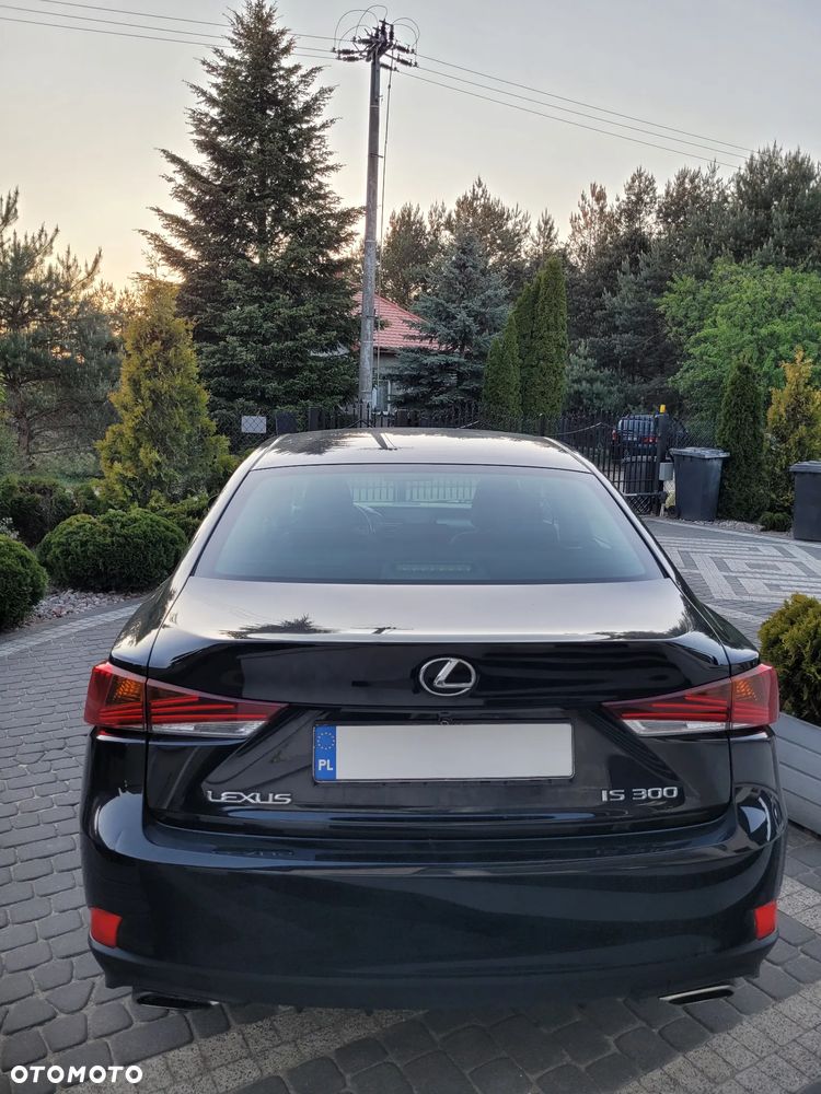 Lexus IS 200t / 300 Black - 6