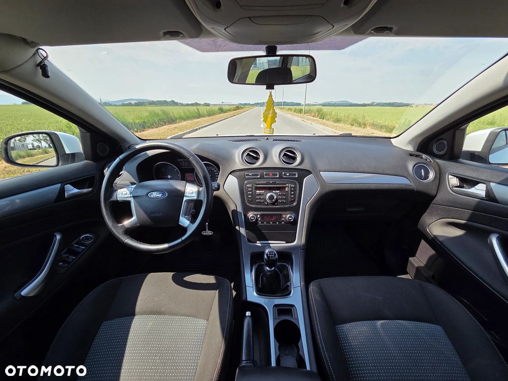 Ford Mondeo 1.6 TDCi Cool & Sound - 11
