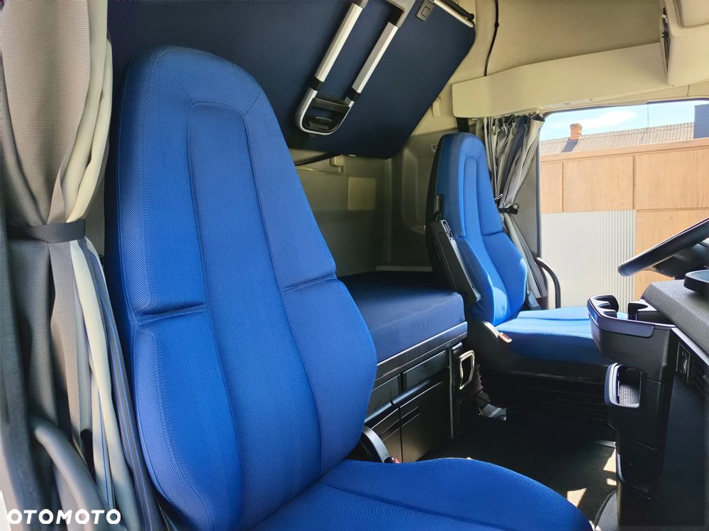 Volvo FH5! Nowy Model! Standard! Virtual Kokpit! 6x Alu+Nowe Opony! Tylko 430 tyś km! - 13