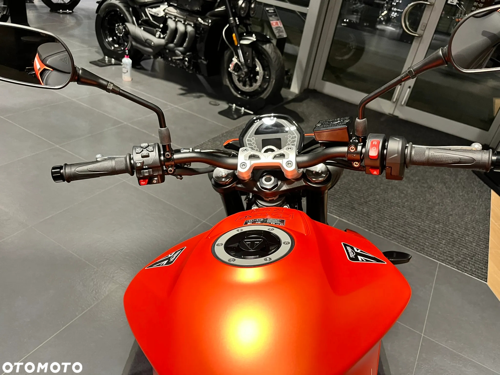 Triumph Street Triple - 9