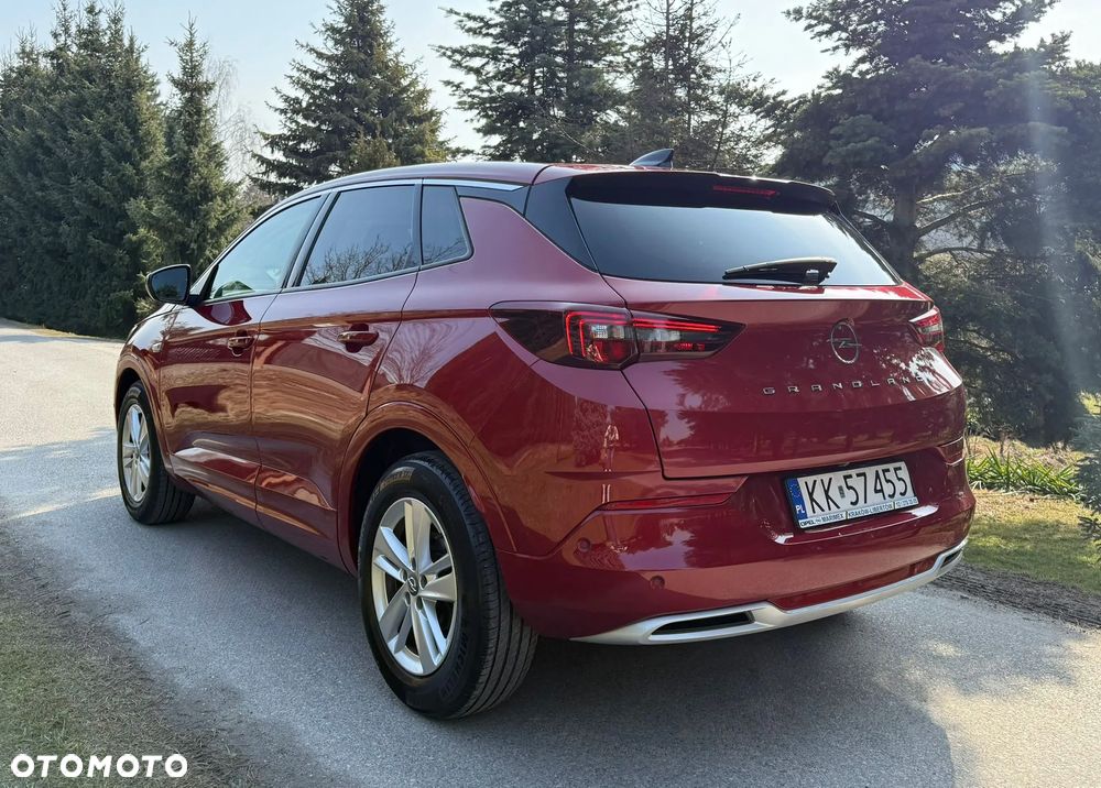 Opel Grandland X 1.2 T GPF Design&Tech S&S - 10