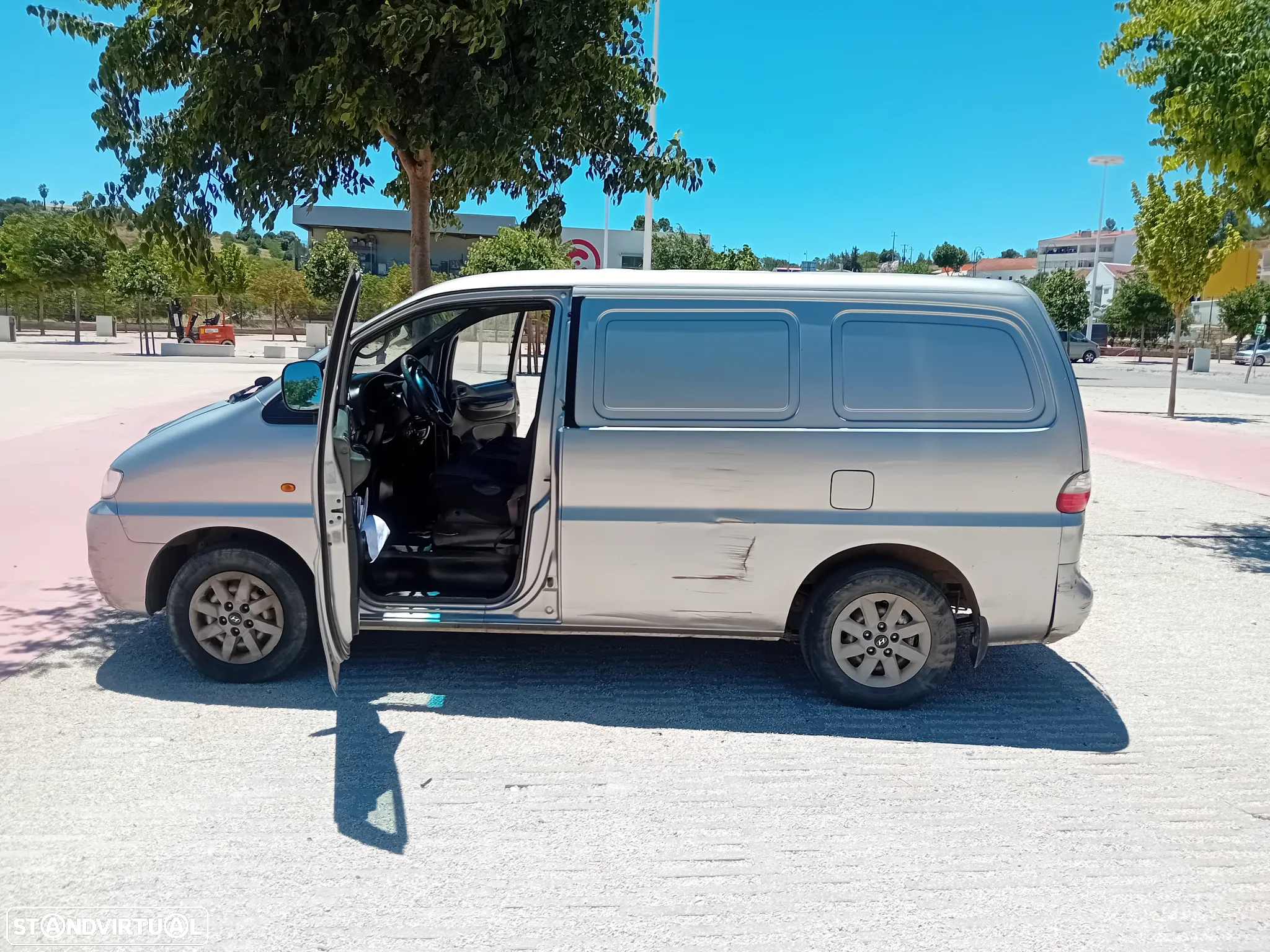 Hyundai H-1 - 7