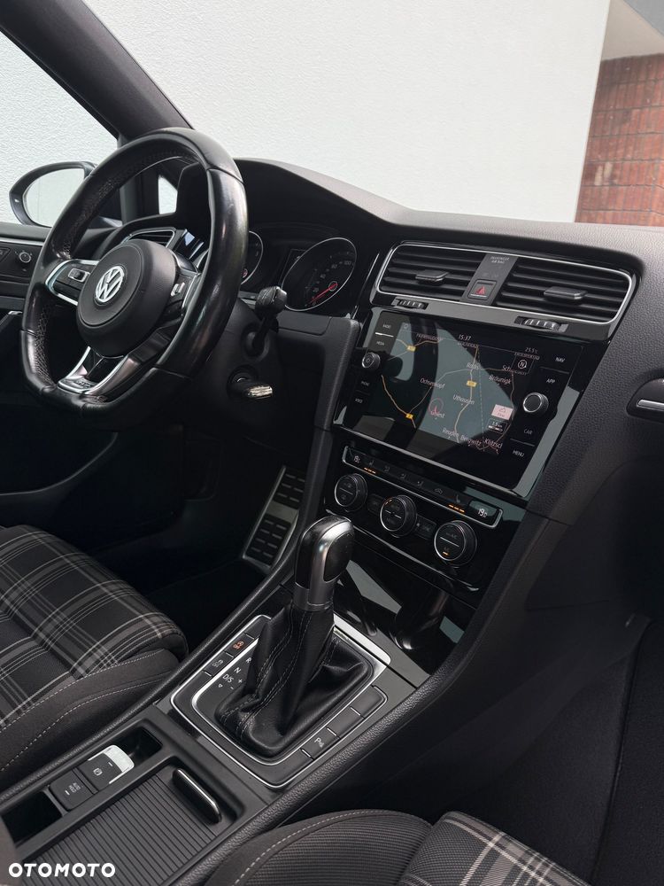Volkswagen Golf GTD (BlueMotion Technology) DSG - 17