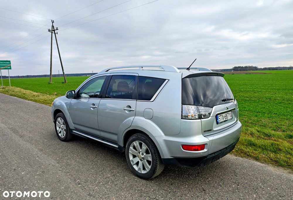 Mitsubishi Outlander 2.0 DID Instyle - 14