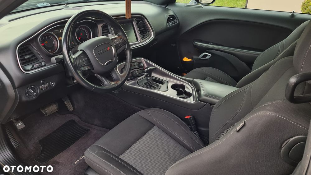 Dodge Challenger Automatik SXT Plus - 12