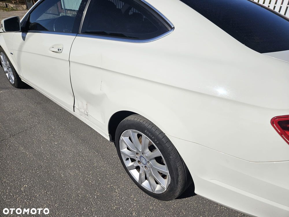 Mercedes-Benz Klasa C 220 CDI Edition - 6