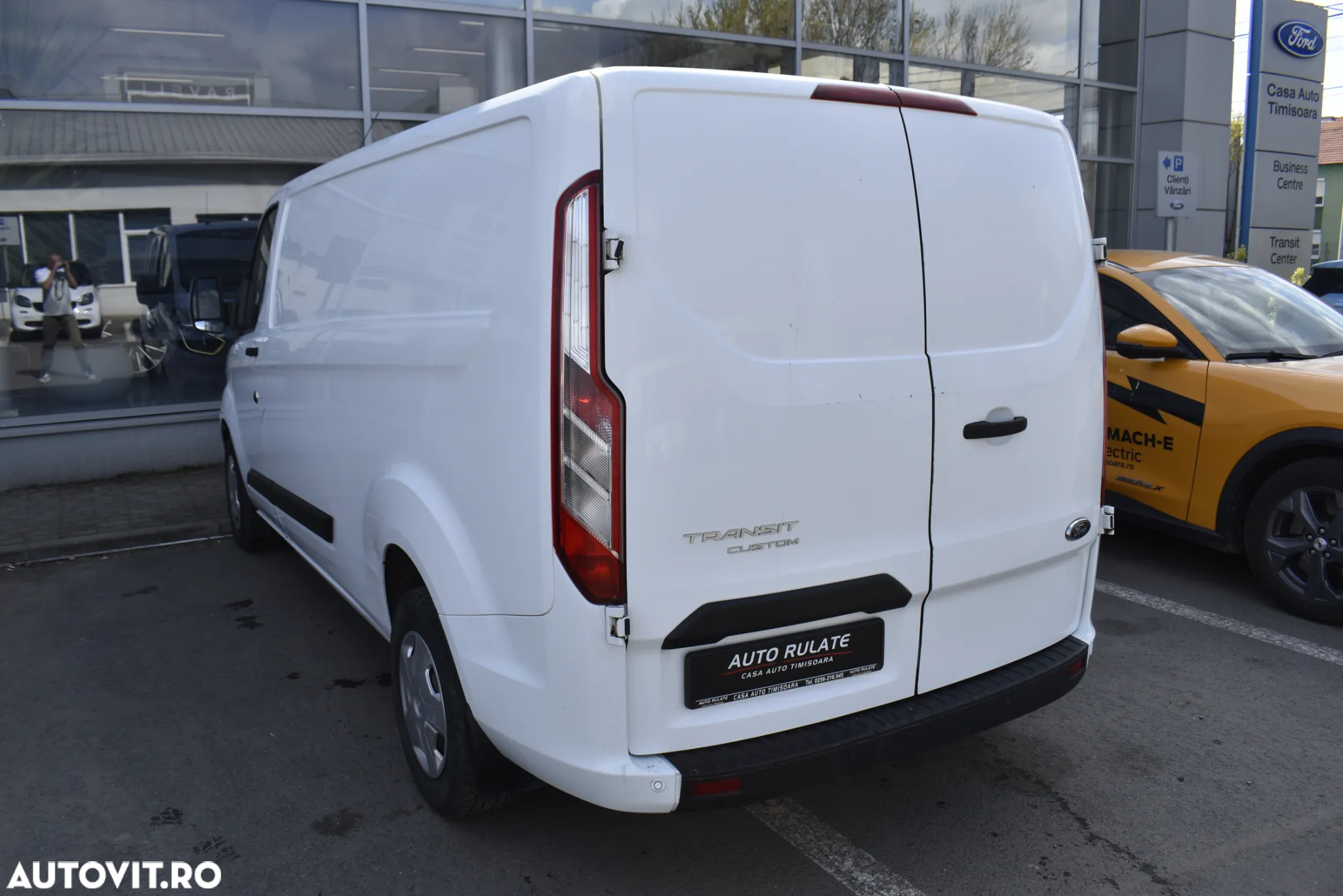 Ford Transit Custom 300 L2H1 Trend Furgon - 8