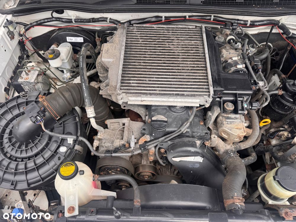 Toyota Hilux 3.0 D-4D Invincible - 27