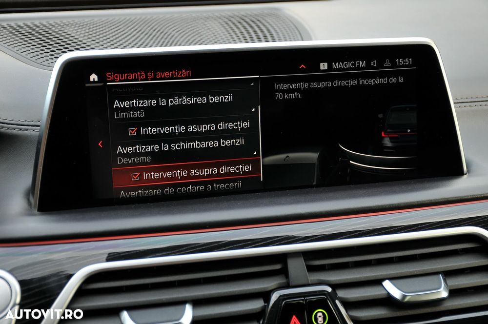 BMW Seria 7 750i xDrive - 15