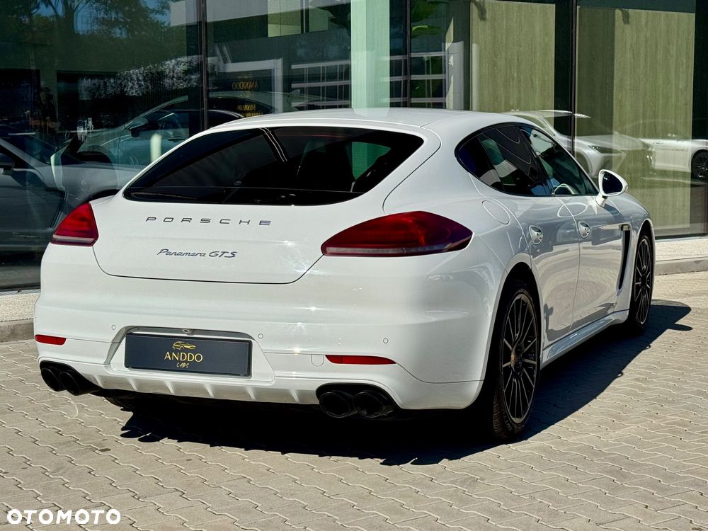 Porsche Panamera GTS - 9