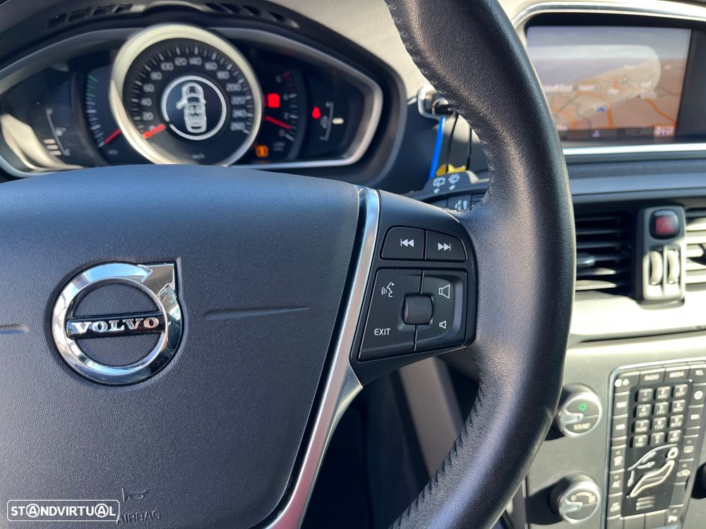 Volvo V40 2.0 D3 Momentum - 22