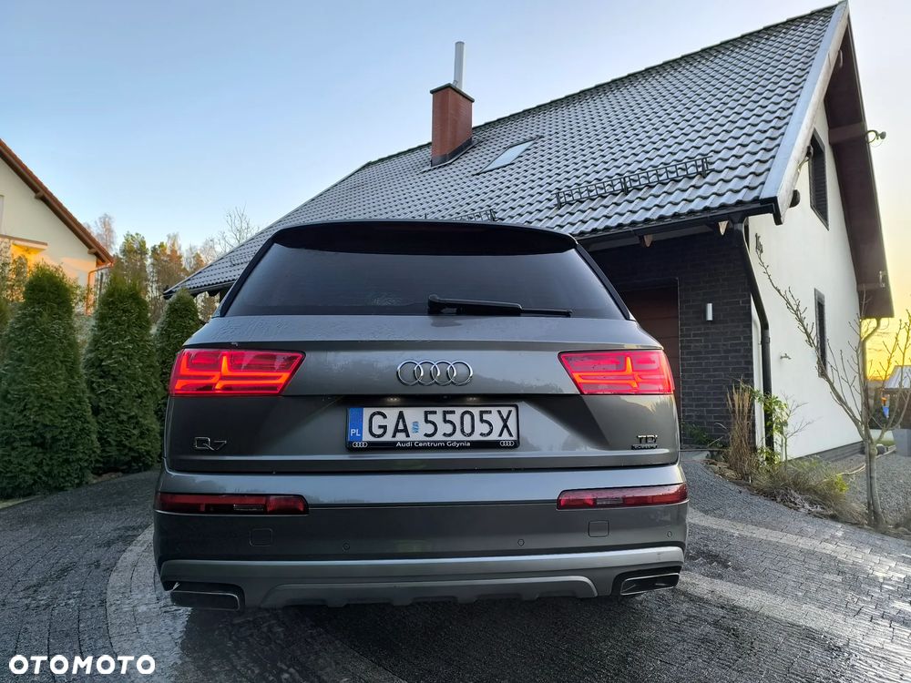 Audi Q7 - 10