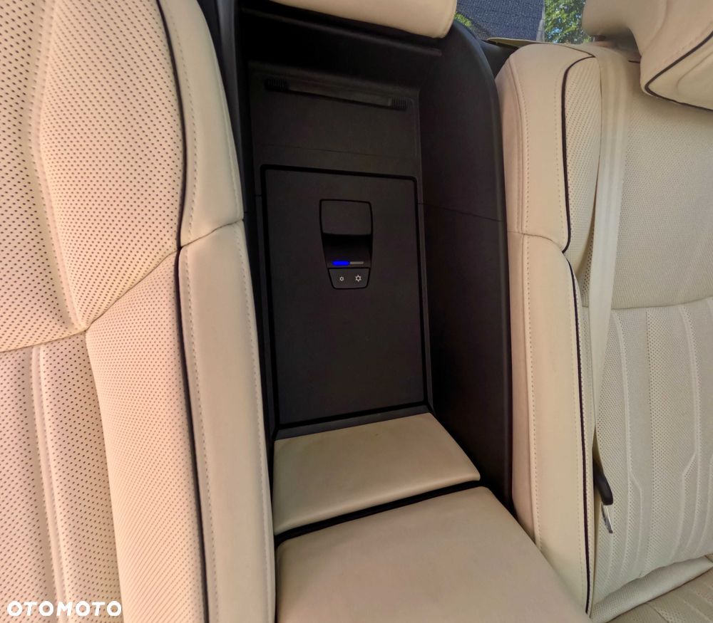 Audi S8 - 4