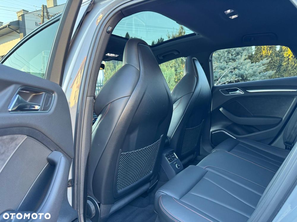 Audi RS3 Limousine 2.5 TFSI Quattro S tronic - 12