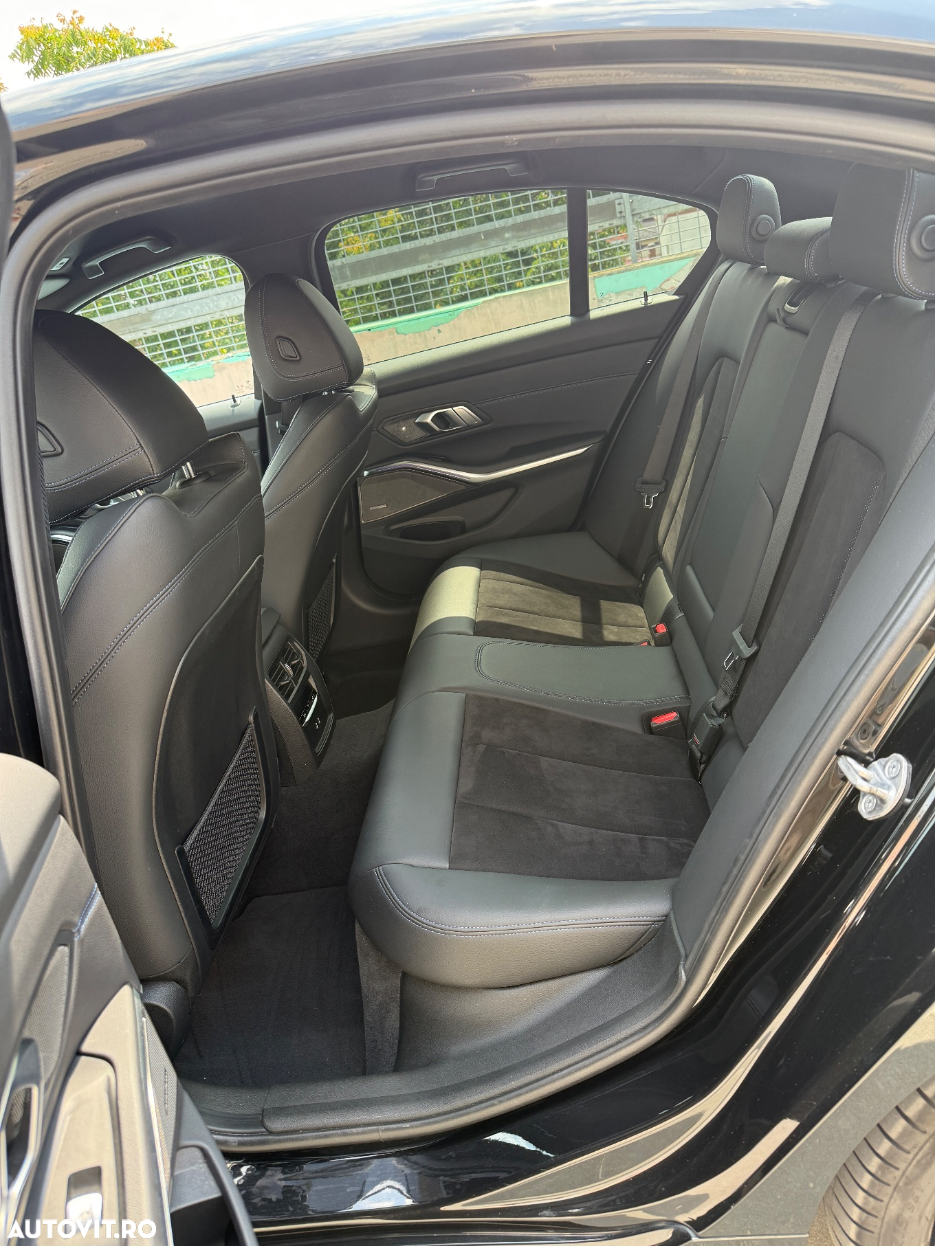 BMW Seria 3 330e xDrive Aut. M Sport - 16