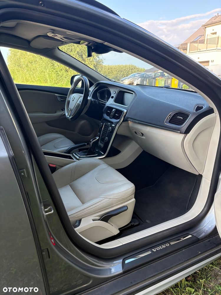 Volvo V40 T3 Drive-E Momentum - 7
