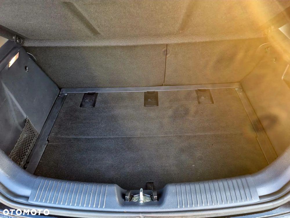 Kia Rio 1.2 Attract - 12