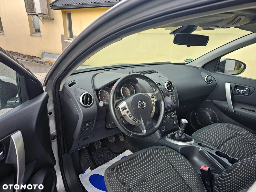 Nissan Qashqai+2 2.0 visia - 12