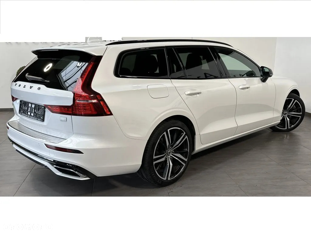 Volvo V60 T6 AWD Recharge Geartronic RDesign - 2