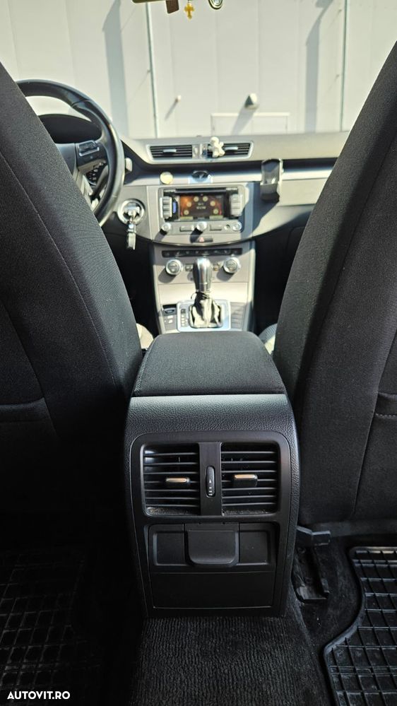 Volkswagen Passat 2.0 TDI BlueMotion Technology DSG Comfortline - 15