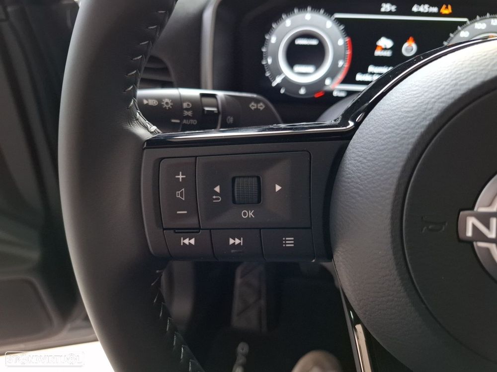 Nissan Qashqai 1.3 DIG-T Evolve + Xtronic - 7