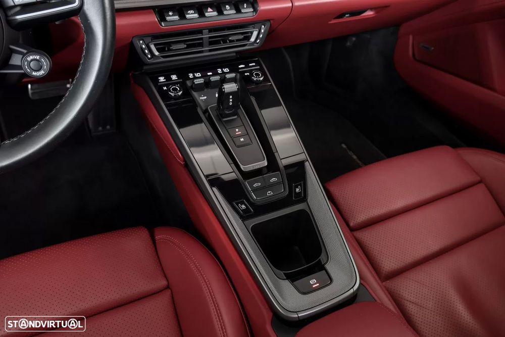 Porsche 911 (992) Carrera 4S PDK - 16