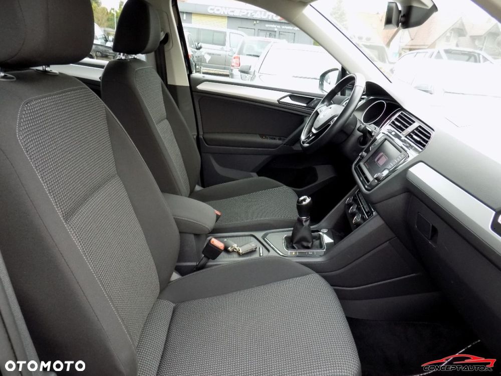 Volkswagen Tiguan - 23