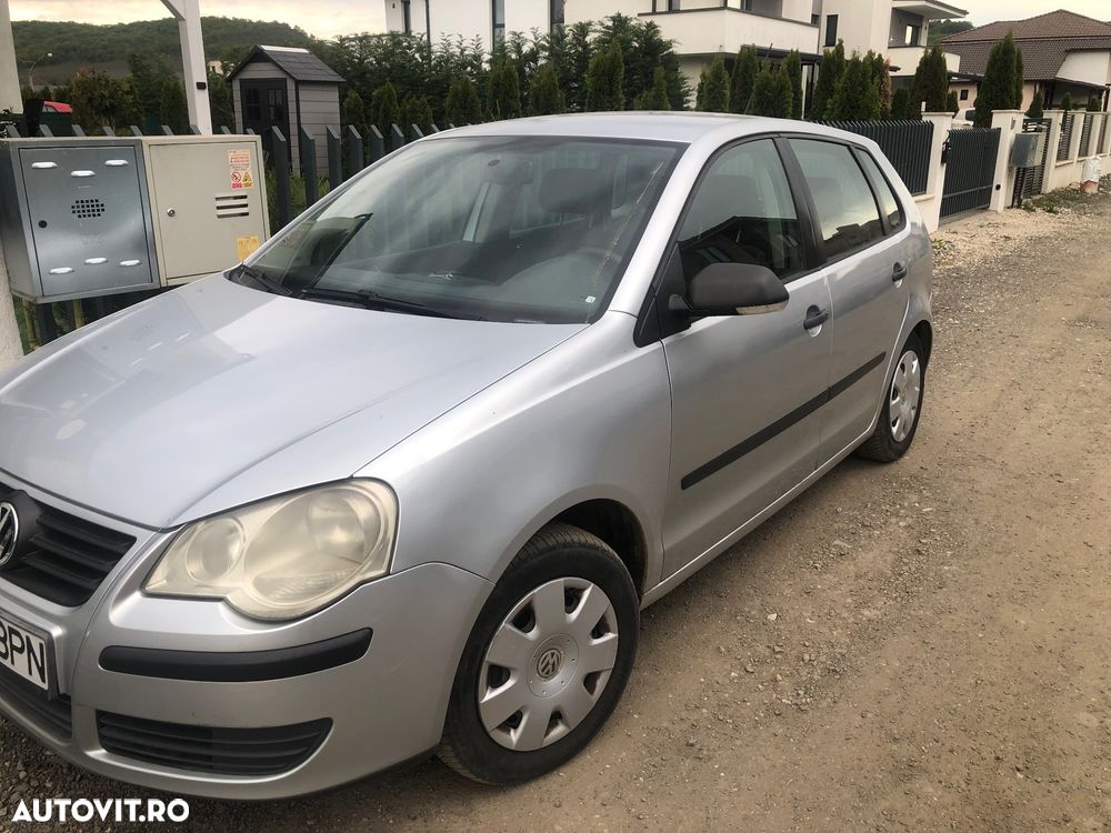 Volkswagen Polo 1.2 Attractive - 1